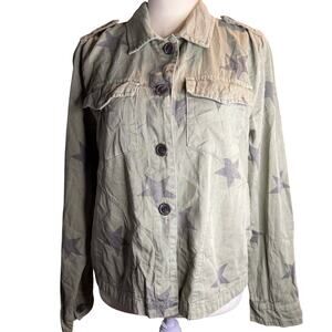 BLANKNYC Women's Army Green Star Print Utility Jacket, Size Medium